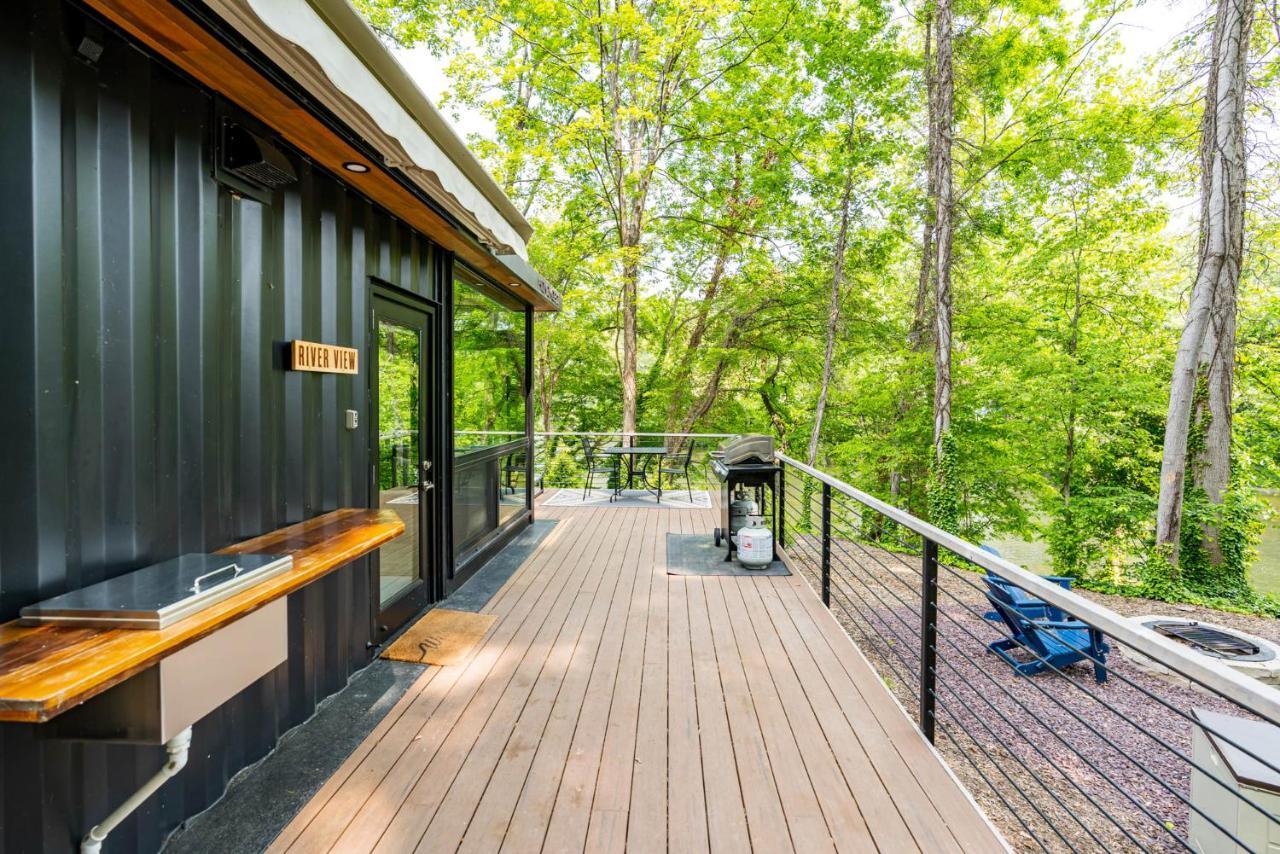 Riverside Tiny Cabin W Hot Tub, Fire Pit, & Kayaks Rileyville Dış mekan fotoğraf